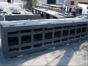 龍門(mén)刨床身